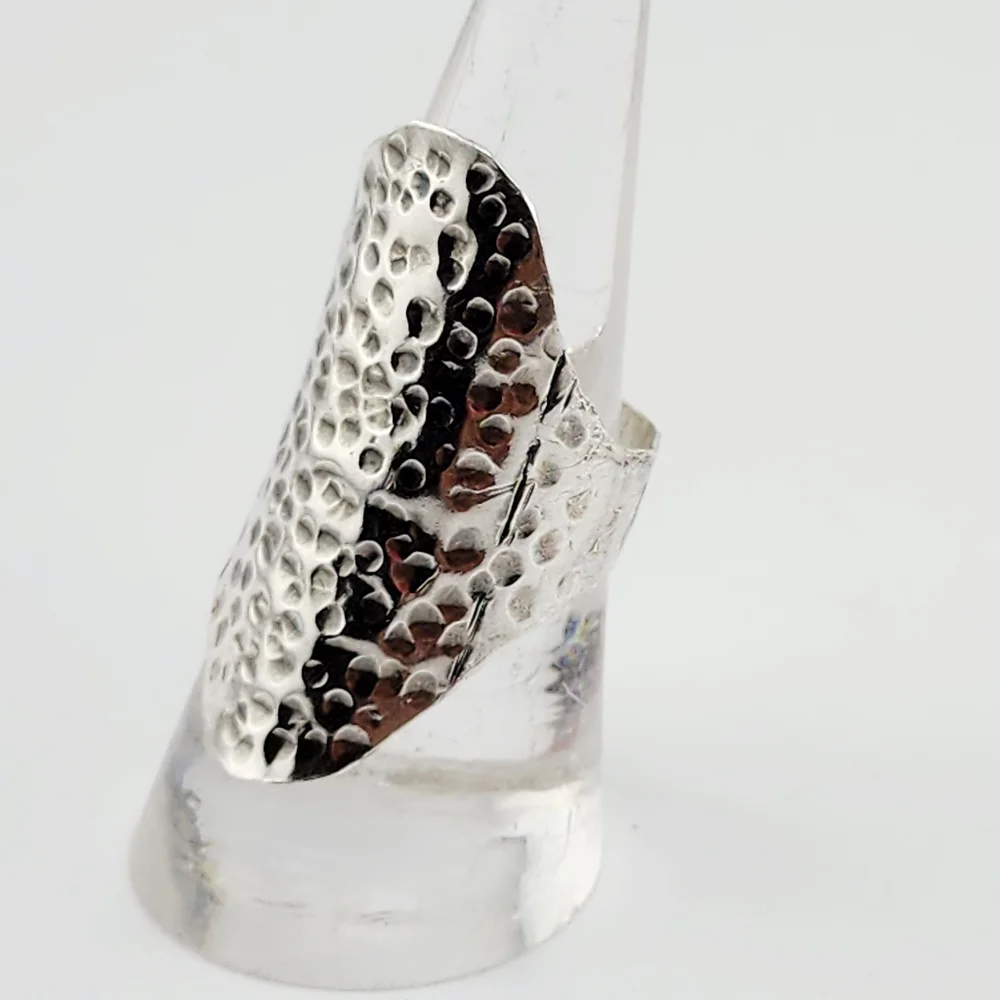 HAMMERED SADDLE STERLING SILVER RING WOMENS SIZE 8